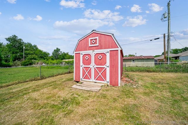 419 E Dogwood Street, Coweta, OK 74429