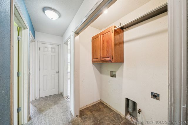 419 E Dogwood Street, Coweta, OK 74429