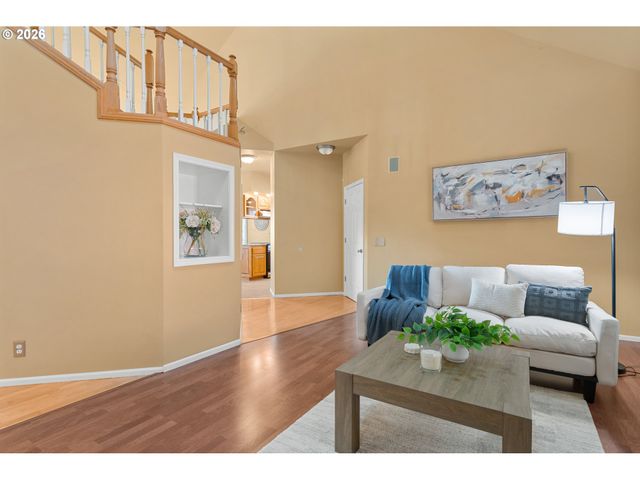 2495 PARK FOREST Dr, Eugene, OR 97405