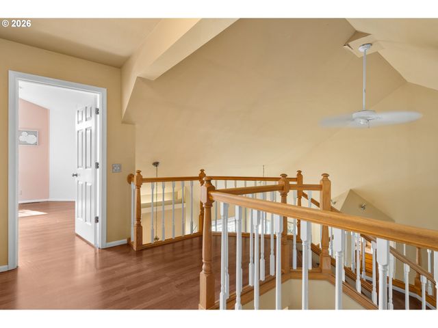 2495 PARK FOREST Dr, Eugene, OR 97405