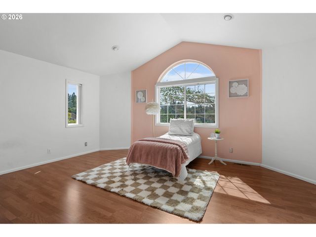 2495 PARK FOREST Dr, Eugene, OR 97405
