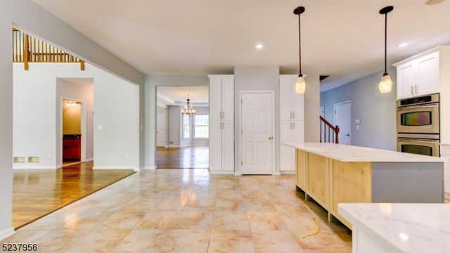 15 Berry Ct, Mount Olive Twp., NJ 07836