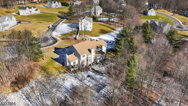 15 Berry Ct, Mount Olive Twp., NJ 07836