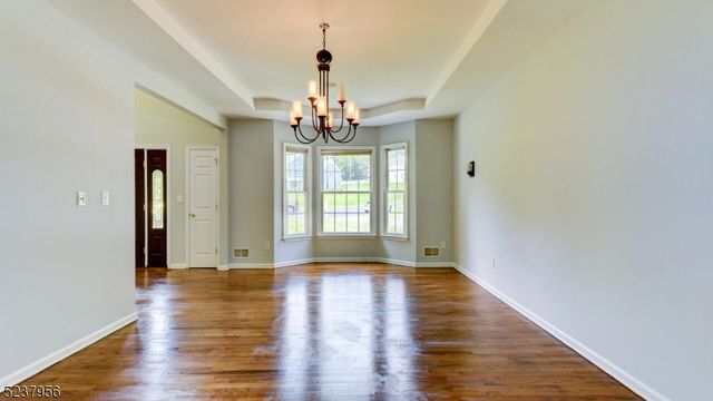 15 Berry Ct, Mount Olive Twp., NJ 07836