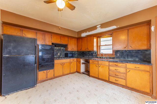 5454 S 50th Street, Omaha, NE 68117