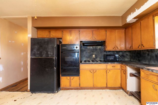 5454 S 50th Street, Omaha, NE 68117