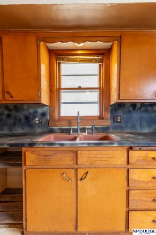 5454 S 50th Street, Omaha, NE 68117