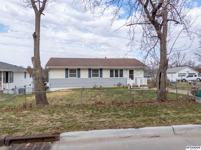 5454 S 50th Street, Omaha, NE 68117