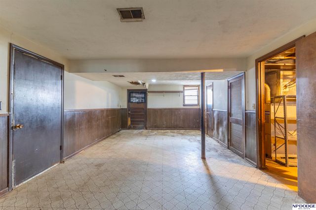 5454 S 50th Street, Omaha, NE 68117