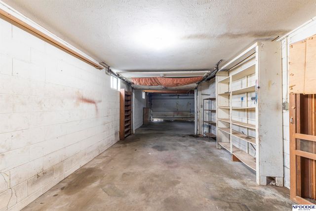 5454 S 50th Street, Omaha, NE 68117