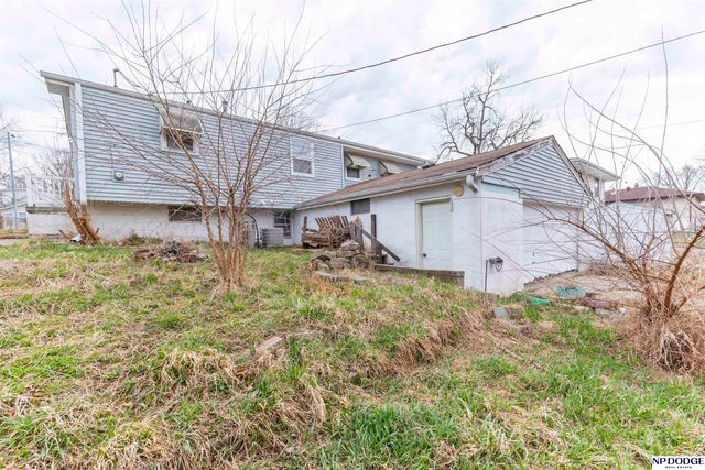 5454 S 50th Street, Omaha, NE 68117