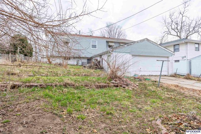 5454 S 50th Street, Omaha, NE 68117