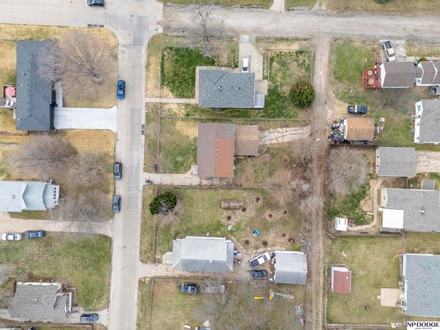 5454 S 50th Street, Omaha, NE 68117