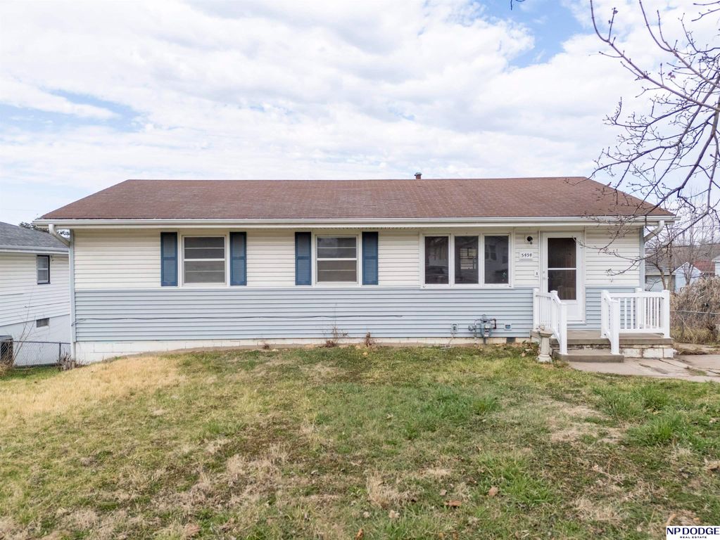 5454 S 50th Street, Omaha, NE 68117