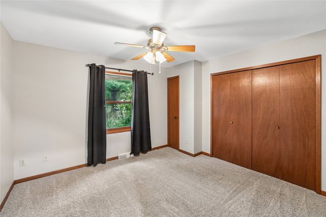 109 Oberlin Street, Iowa City, IA 52245