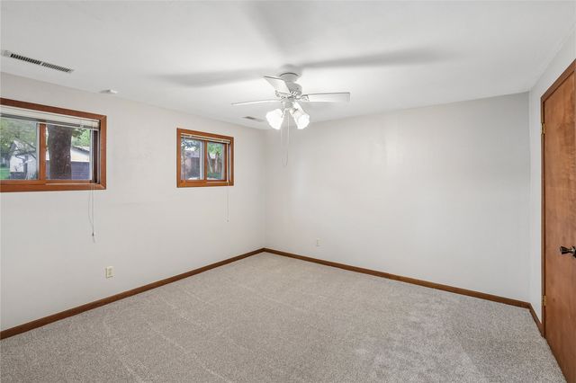 109 Oberlin Street, Iowa City, IA 52245