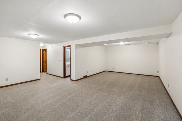 109 Oberlin Street, Iowa City, IA 52245