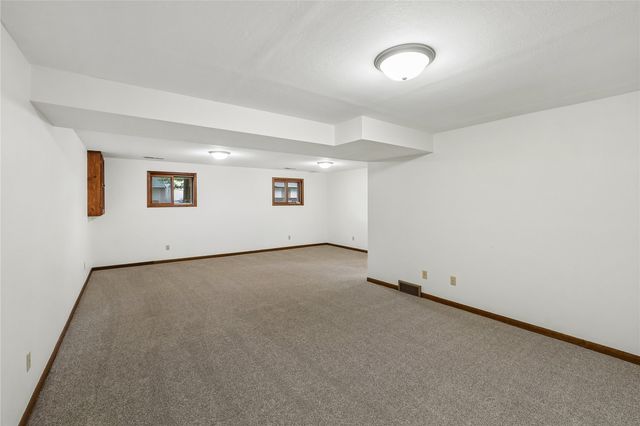 109 Oberlin Street, Iowa City, IA 52245