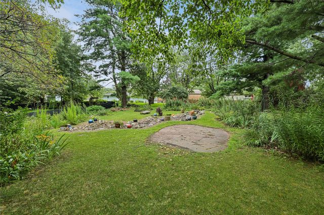 109 Oberlin Street, Iowa City, IA 52245