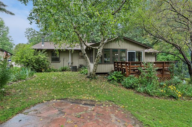 109 Oberlin Street, Iowa City, IA 52245