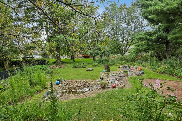 109 Oberlin Street, Iowa City, IA 52245