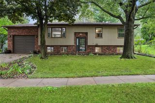 109 Oberlin Street, Iowa City, IA 52245