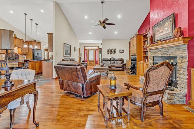 137 Whispering Meadows LN, Wirtz, VA 24184