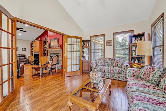 137 Whispering Meadows LN, Wirtz, VA 24184