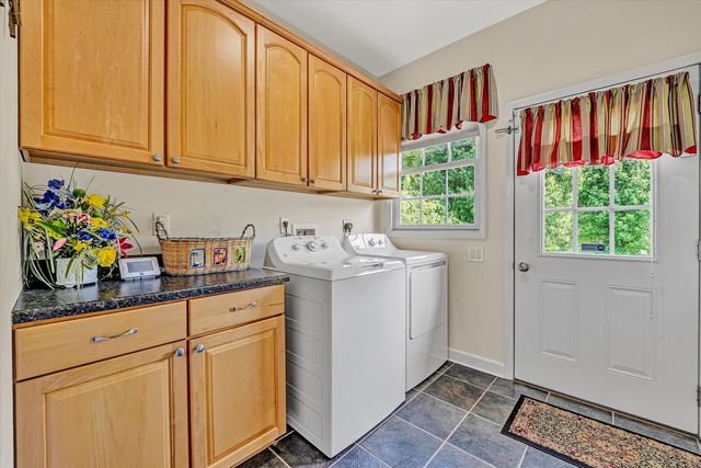 137 Whispering Meadows LN, Wirtz, VA 24184