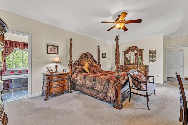 137 Whispering Meadows LN, Wirtz, VA 24184