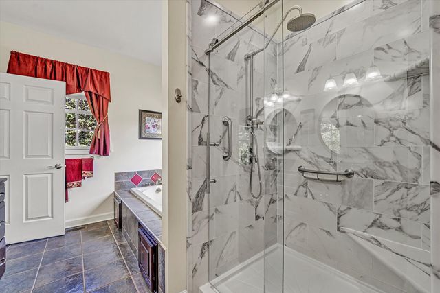 137 Whispering Meadows LN, Wirtz, VA 24184