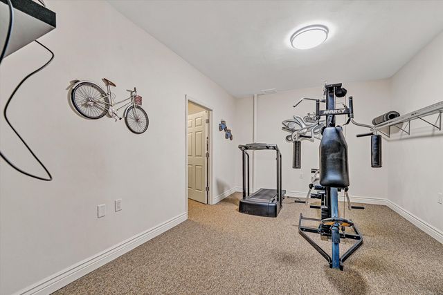 137 Whispering Meadows LN, Wirtz, VA 24184