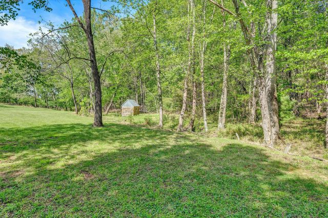 137 Whispering Meadows LN, Wirtz, VA 24184