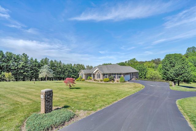 137 Whispering Meadows LN, Wirtz, VA 24184