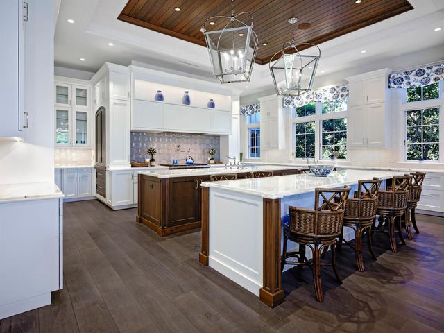 131 W Bears Club Drive, Jupiter, FL 33477