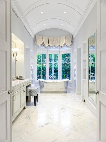 131 W Bears Club Drive, Jupiter, FL 33477