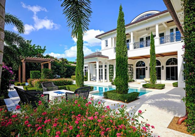 131 W Bears Club Drive, Jupiter, FL 33477