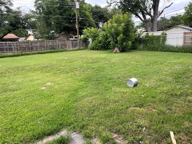 4728 Salem Drive, Mesquite, TX 75150