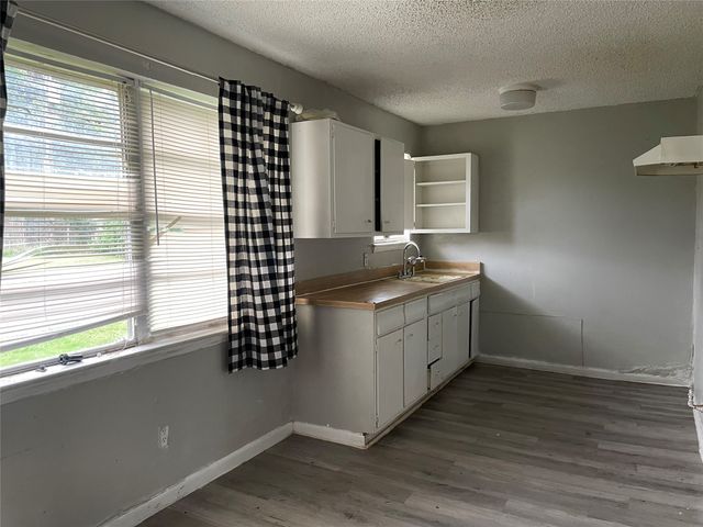 4728 Salem Drive, Mesquite, TX 75150