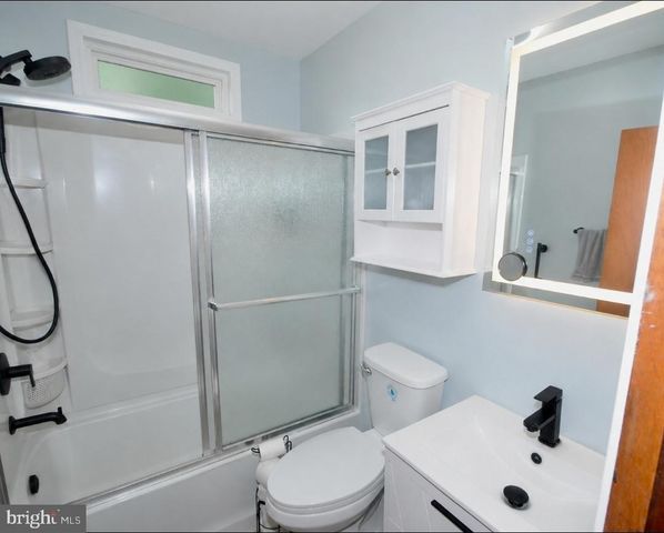 328 POLK AVE, Carneys Point, NJ 08069