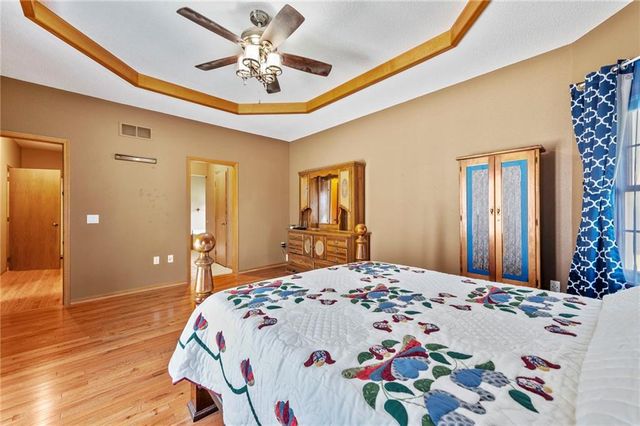 24101 E 235 Street, Harrisonville, MO 64701