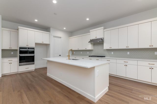 1366 W Grassland Ct, Middleton, ID 83644