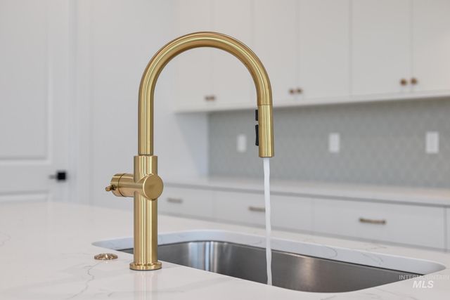 1366 W Grassland Ct, Middleton, ID 83644