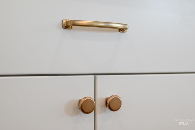 1366 W Grassland Ct, Middleton, ID 83644