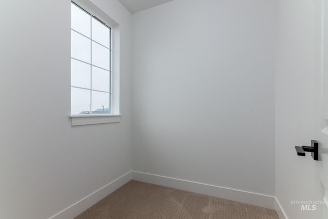 1366 W Grassland Ct, Middleton, ID 83644