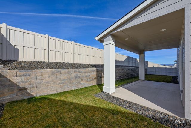 1366 W Grassland Ct, Middleton, ID 83644