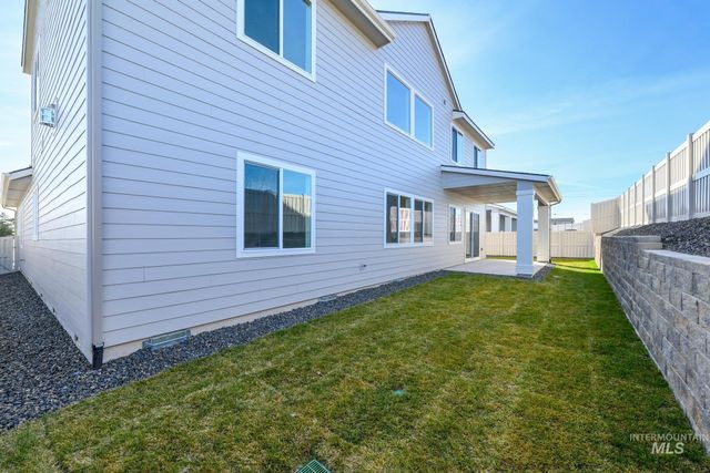 1366 W Grassland Ct, Middleton, ID 83644