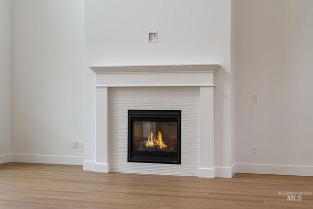 1366 W Grassland Ct, Middleton, ID 83644