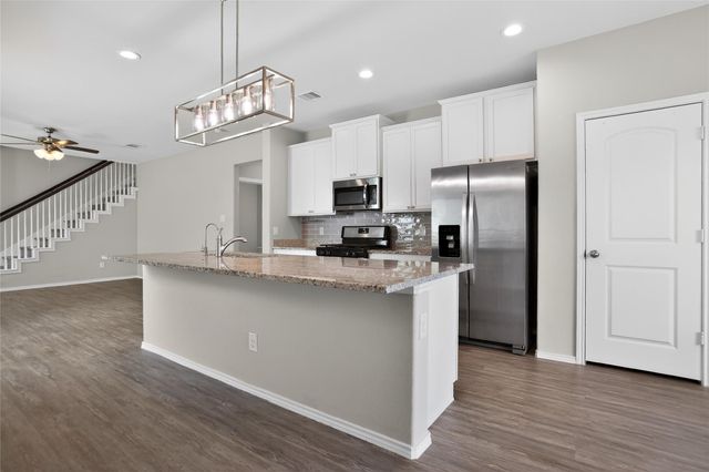 16817 Pink Wintergreen Drive, Conroe, TX 77385