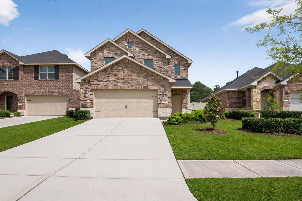 16817 Pink Wintergreen Drive, Conroe, TX 77385